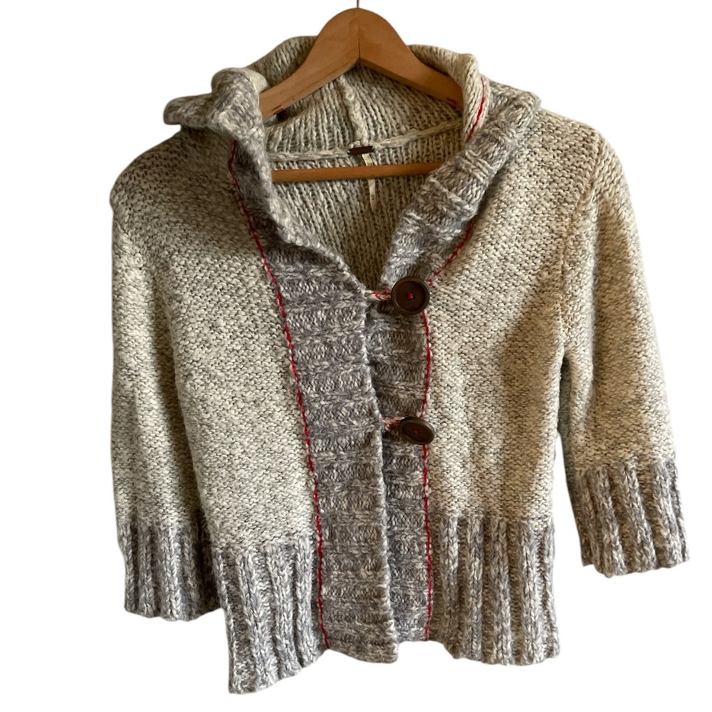 Free People BOHO One Size Open Hooded Sweater Gray W/ Red Trim LS Wool‎ Cardigan